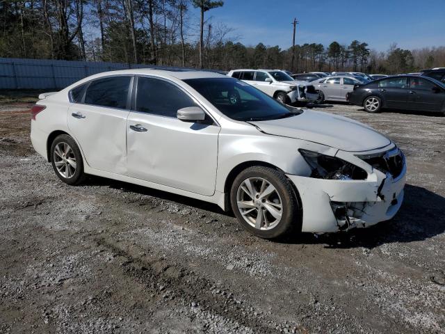 1N4AL3AP7FC275869 - 2015 NISSAN ALTIMA 2.5 WHITE photo 4