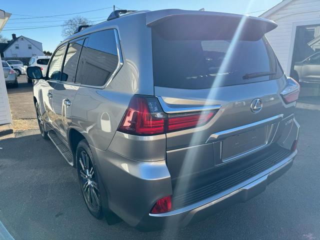 JTJHY7AX6J4266677 - 2018 LEXUS LX 570 SILVER photo 2