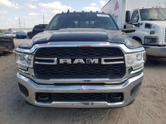 3C63RPGL9KG523681 - 2019 RAM 3500 TRADESMAN BLACK photo 5