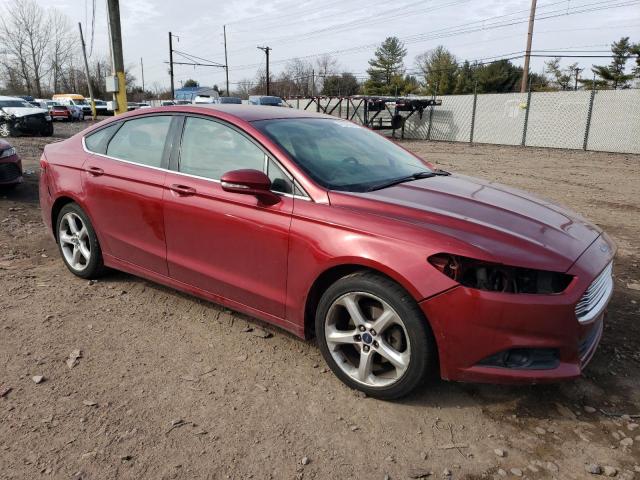 3FA6P0H96FR239513 - 2015 FORD FUSION SE MAROON photo 4