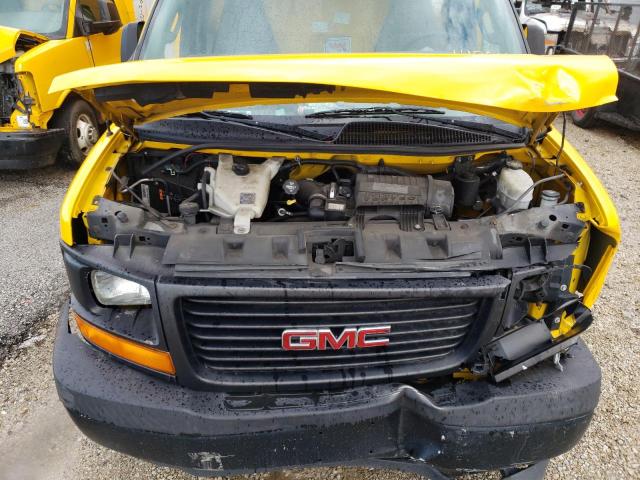 1GD37TCG0H1905911 - 2017 GMC SAVANA CUT YELLOW photo 11