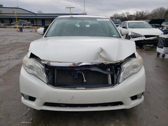 4T1BK3DB8BU409869 - 2011 TOYOTA AVALON BASE WHITE photo 5