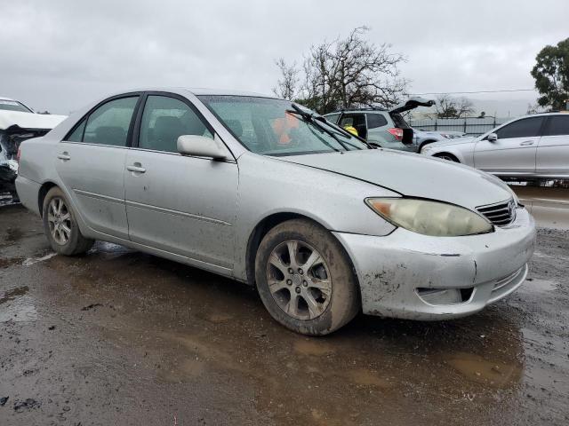 4T1BE30K65U617864 - 2005 TOYOTA CAMRY LE SILVER photo 4