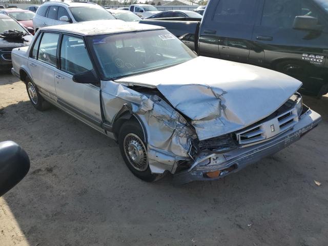 1G3HN54C9LH330957 - 1990 OLDSMOBILE DELTA 88 ROYALE GRAY photo 4