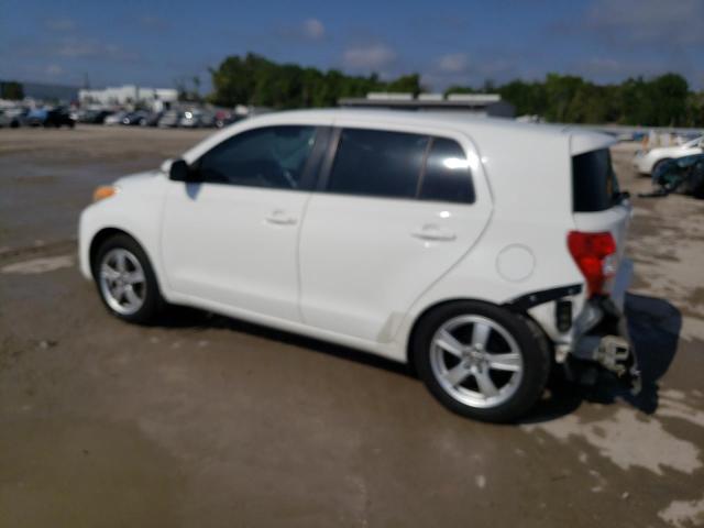 JTKKU4B44C1020232 - 2012 TOYOTA SCION XD WHITE photo 2