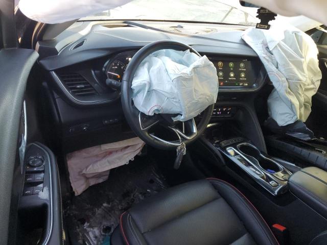 LRBFZNR45ND082132 - 2022 BUICK ENVISION ESSENCE Սև լուսանկար 8