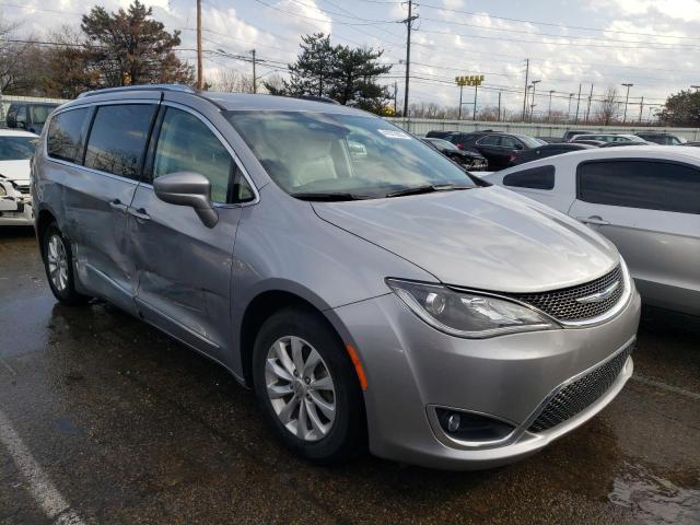 2C4RC1BG5JR141636 - 2018 CHRYSLER PACIFICA TOURING L Արծաթագույն լուսանկար 4