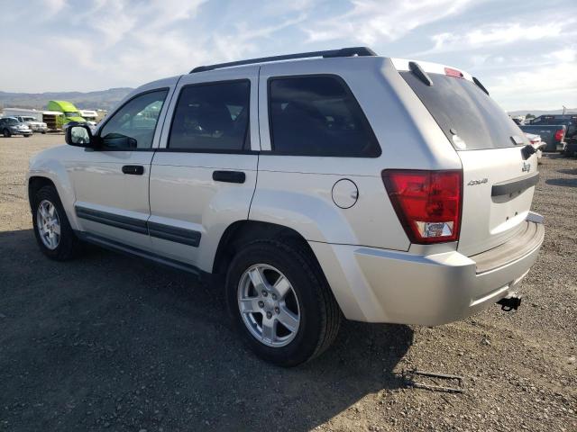 1J4GR48K25C652426 - 2005 JEEP GRAND CHER LAREDO SILVER photo 2