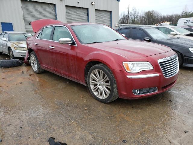 2C3CA5CG3BH529526 - 2011 CHRYSLER 300 LIMITED RED photo 4