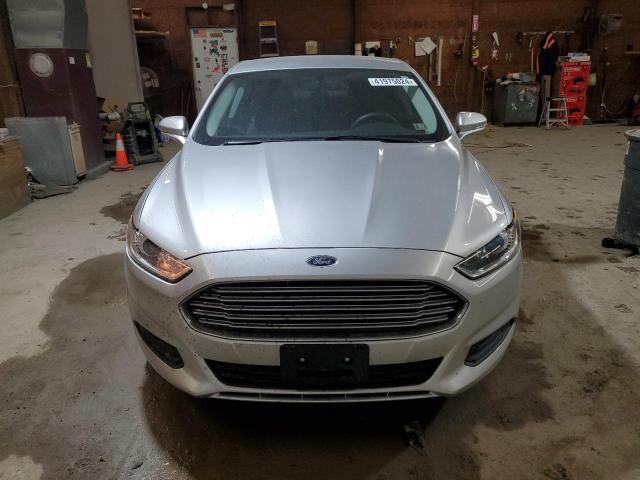 3FA6P0H7XGR108679 - 2016 FORD FUSION SE SILVER photo 5