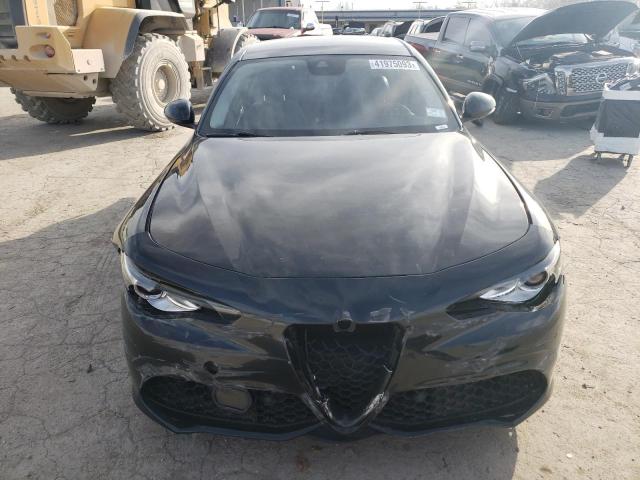 ZARFAEEN6H7542625 - 2017 ALFA ROMEO GIULIA TI Q4 BLACK photo 5