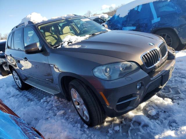 5UXZV4C55BL413037 - 2011 BMW X5 XDRIVE35I CHARCOAL photo 4