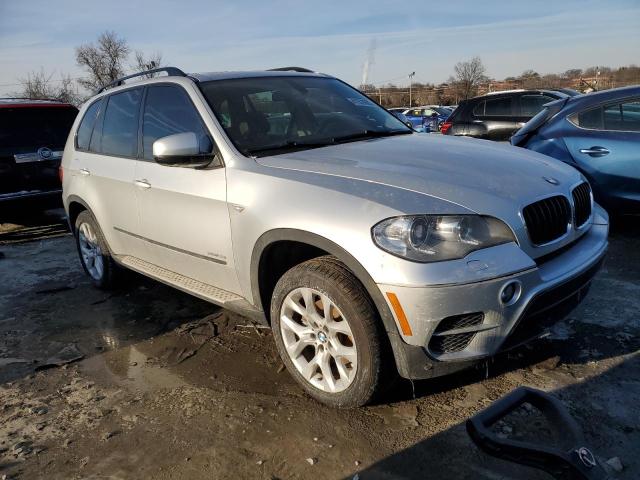 5UXZV4C50CL766223 - 2012 BMW X5 XDRIVE35I 银色 照片 4