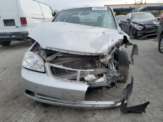 KL5JD56Z48K743262 - 2008 SUZUKI FORENZA BASE SILVER photo 5