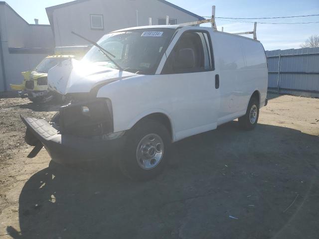 1GTW7FCA7C1101662 - 2012 GMC SAVANA G2500 WHITE photo 1