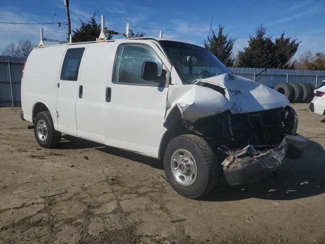 1GTW7FCA7C1101662 - 2012 GMC SAVANA G2500 WHITE photo 4