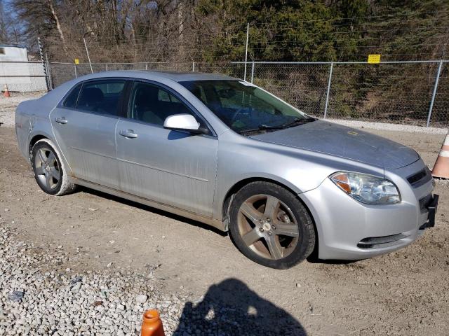 1G1ZH57B494259268 - 2009 CHEVROLET MALIBU 1LT SILVER photo 4