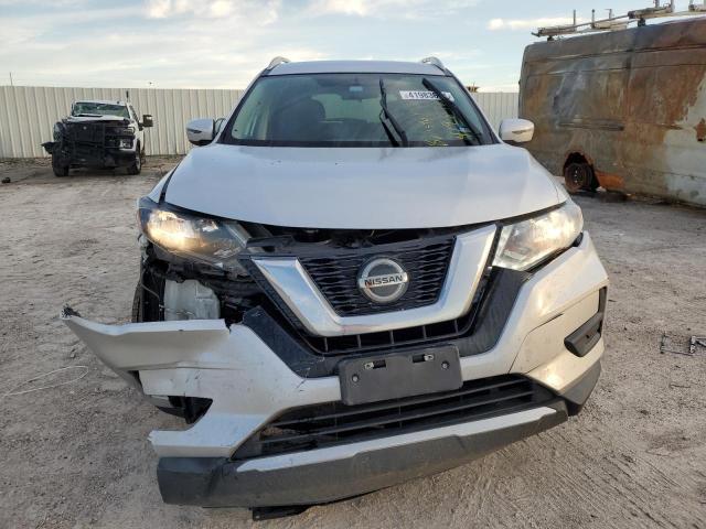 5N1AT2MV1JC709089 - 2018 NISSAN ROGUE S SILVER photo 5