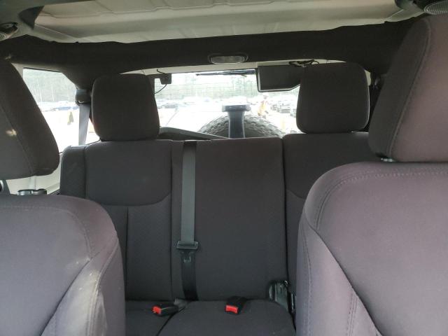 1C4HJWDG2DL702156 - 2013 JEEP WRANGLER U SPORT Silber Foto 10