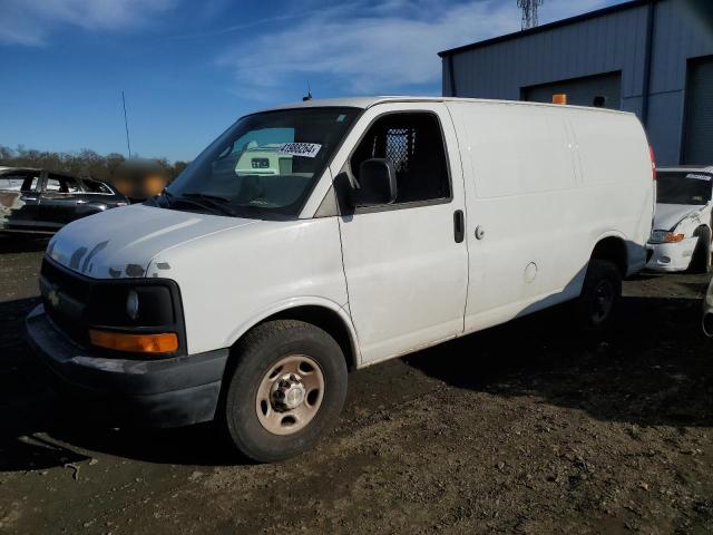 1GCWGFCA2B1182620 - 2011 CHEVROLET EXPRESS G2 WHITE photo 1