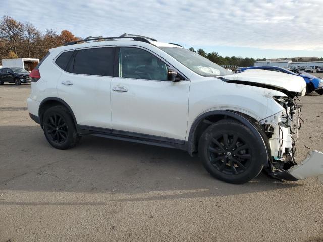 5N1AT2MVXHC817298 - 2017 NISSAN ROGUE SV WHITE photo 4