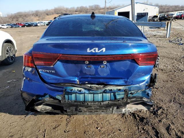 3KPF24AD6NE476152 - 2022 KIA FORTE FE BLUE photo 6