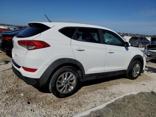 KM8J23A48JU796018 - 2018 HYUNDAI TUCSON SE WHITE photo 3