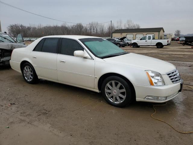 1G6KD57Y37U226884 - 2007 CADILLAC DTS WHITE photo 4