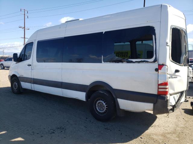 WDWPE845285240960 - 2008 DODGE SPRINTER 2500 WHITE photo 2