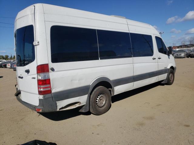 WDWPE845285240960 - 2008 DODGE SPRINTER 2500 WHITE photo 3