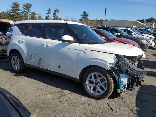 KNDJ23AUXP7853380 - 2023 KIA SOUL LX WHITE photo 4