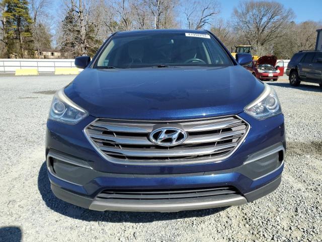 5XYZT3LB7JG505090 - 2018 HYUNDAI SANTA FE S BLUE photo 5