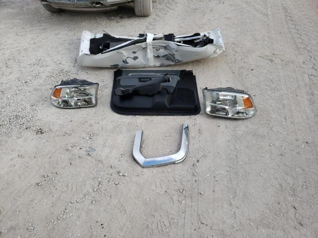 1C6RR7LT5KS560011 - 2019 RAM 1500 CLASS SLT თეთრი ფოტო 12