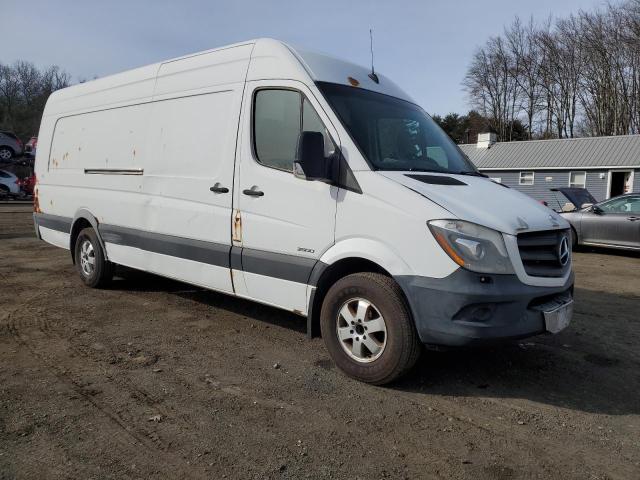 WD3PE8DC0E5874520 - 2014 MERCEDES-BENZ SPRINTER 2500 WHITE photo 4