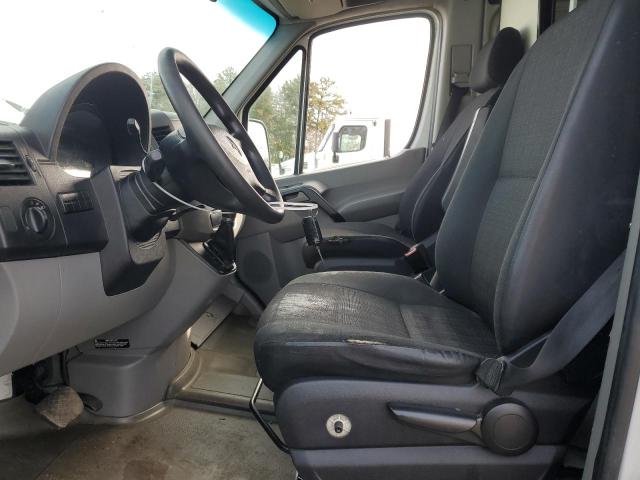 WD3PE8DC0E5874520 - 2014 MERCEDES-BENZ SPRINTER 2500 WHITE photo 7