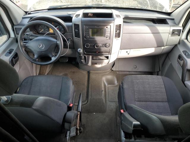 WD3PE8DC0E5874520 - 2014 MERCEDES-BENZ SPRINTER 2500 WHITE photo 8