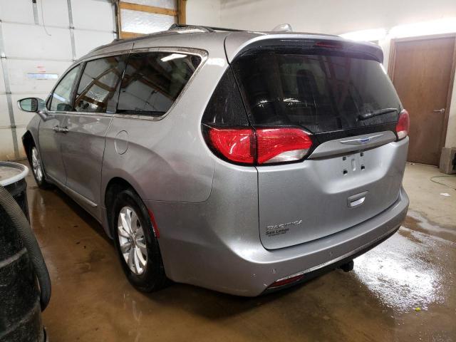 2C4RC1EG6JR315547 - 2018 CHRYSLER PACIFICA TOURING L PLUS GRAY photo 2
