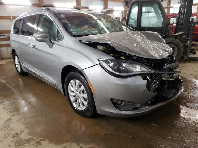 2C4RC1EG6JR315547 - 2018 CHRYSLER PACIFICA TOURING L PLUS GRAY photo 4