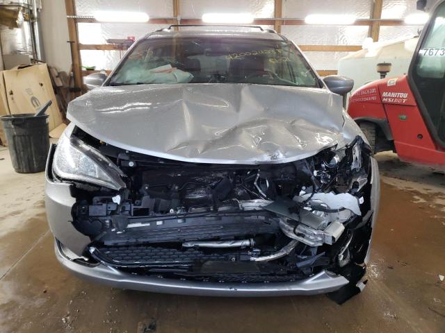 2C4RC1EG6JR315547 - 2018 CHRYSLER PACIFICA TOURING L PLUS GRAY photo 5