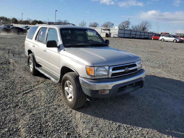 JT3HN86R8X0241991 - 1999 TOYOTA 4RUNNER SR5 SILVER photo 4