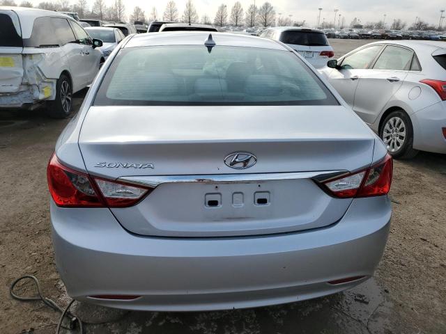 5NPEB4AC8BH108162 - 2011 HYUNDAI SONATA GLS SILVER photo 6