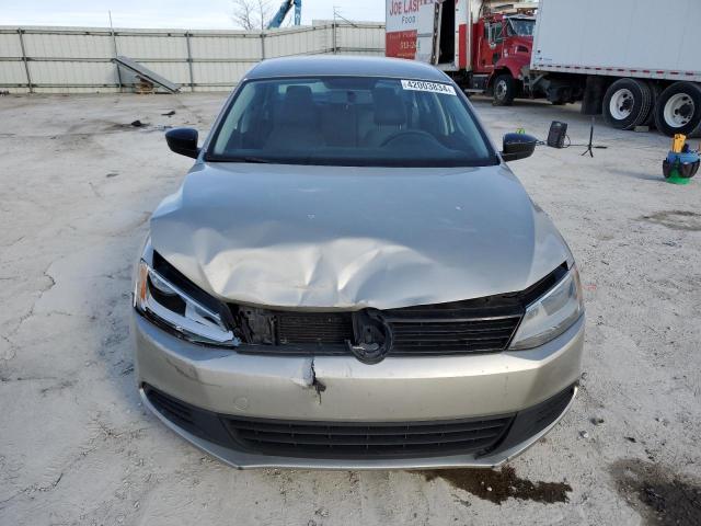 3VW2K7AJ7CM463108 - 2012 VOLKSWAGEN JETTA BASE TAN photo 5