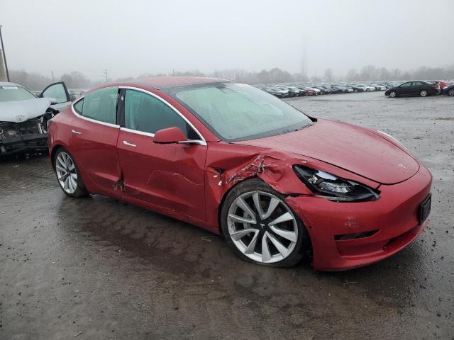 5YJ3E1EB8JF146065 - 2018 TESLA MODEL 3 RED photo 4