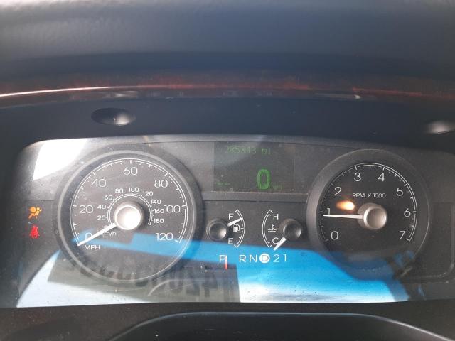 2L1FL8JWXAX752839 - 2010 LINCOLN TOWN CAR EXECUTIVE Weiß Foto 9