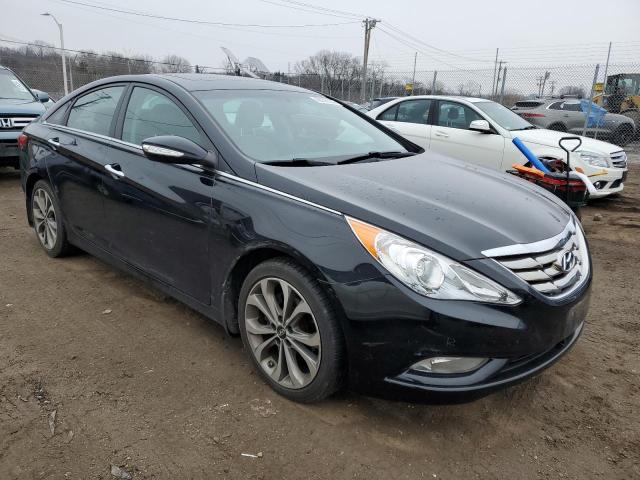 5NPEC4AB0DH613183 - 2013 HYUNDAI SONATA SE BLACK photo 4