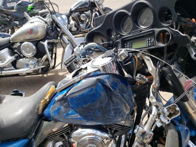 1HD1FCW126Y667858 - 2006 HARLEY-DAVIDSON FLHTCUI 蓝色 照片 5