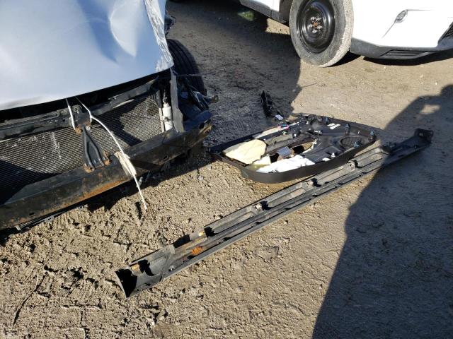 1G1ZH57B19F230492 - 2009 CHEVROLET MALIBU 1LT ნაცრისფერი ფოტო 12