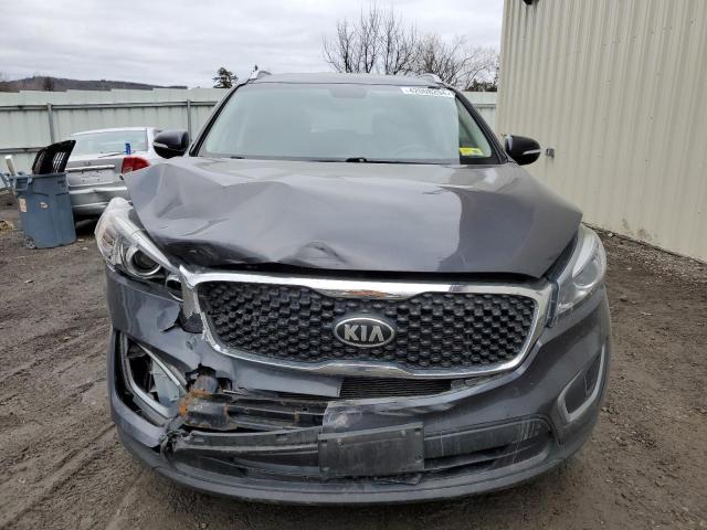 5XYPGDA34HG236649 - 2017 KIA SORENTO LX GRAY photo 5