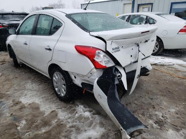 3N1CN7AP5JL866903 - 2018 NISSAN VERSA S WHITE photo 2