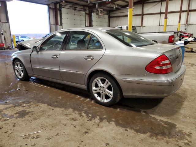 WDBUF83J45X174444 - 2005 MERCEDES-BENZ E 500 4MATIC SILVER photo 2